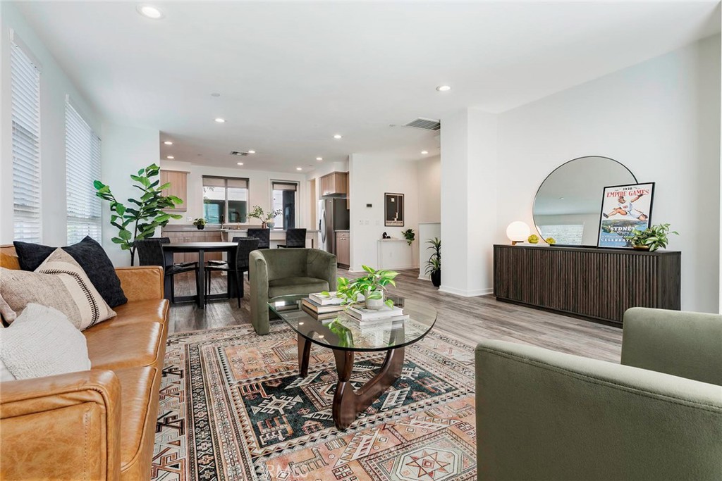 TRIO - Residential