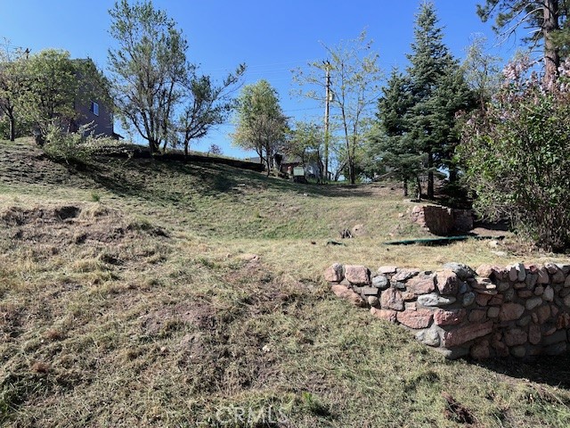 2404 Whispering Pines