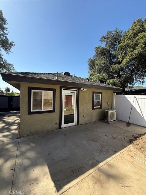 Photo of 1147 Lemon Ave, Monrovia, CA 91016 (MLS # CV26054834)