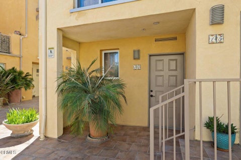 Tiny photo for 285 N Ventura AVE #14, Ventura, CA 93001 (MLS # V1-39345)