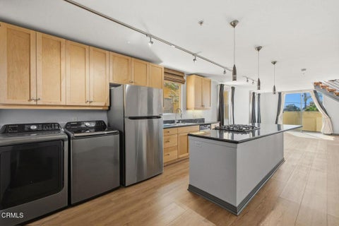 Tiny photo for 285 N Ventura AVE #14, Ventura, CA 93001 (MLS # V1-39345)