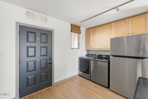 Tiny photo for 285 N Ventura AVE #14, Ventura, CA 93001 (MLS # V1-39345)