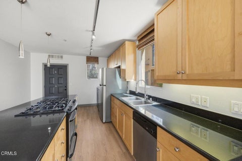 Tiny photo for 285 N Ventura AVE #14, Ventura, CA 93001 (MLS # V1-39345)