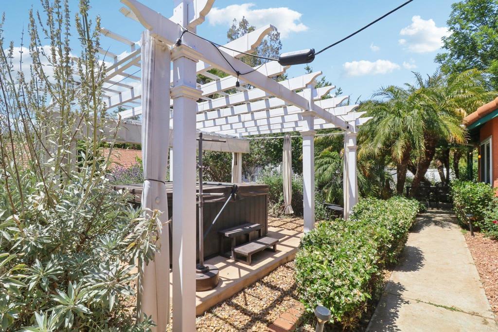 4294 Panorama Dr