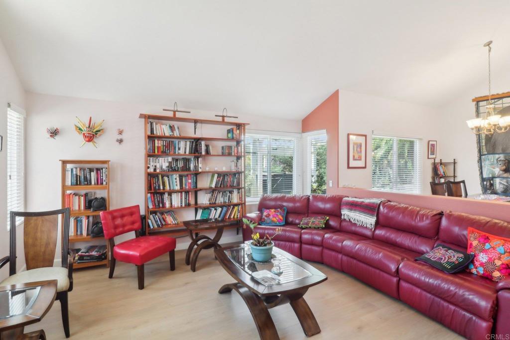 4294 Panorama Dr