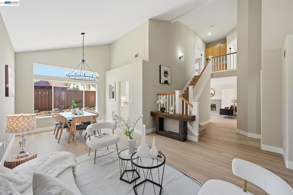29087 Gillingham Ln