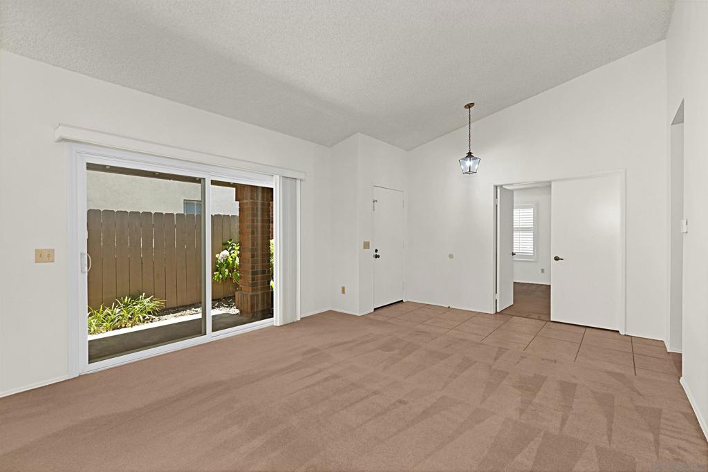 10466 Moorpark St.
