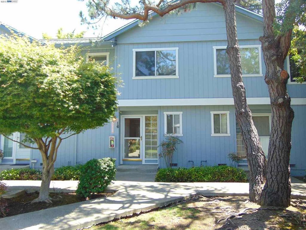 Nice Townhouse in a small complex. Two Master Bedrooms with upgraded baths. Close to Castro Valley Schools and Downtown. New sinks, tile entry, paint throughout, and linoleum flooring in Kitchen. Laundry area located on the second floor. Small fenced yard and covered parking spot.