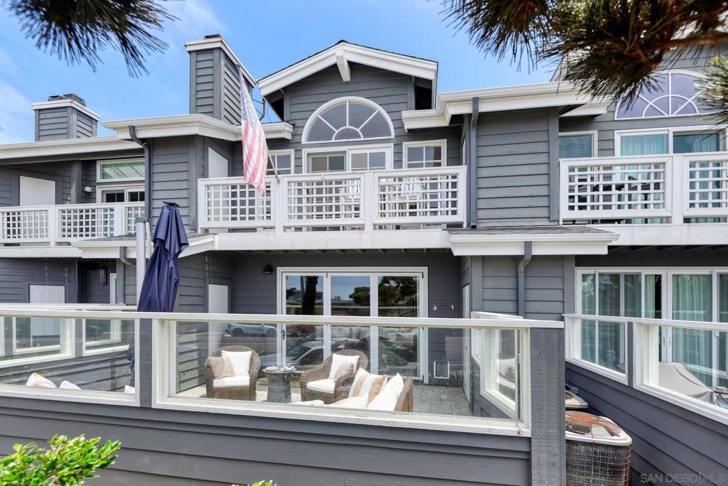 Del Mar - Residential