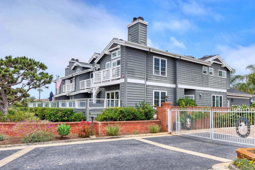 Del Mar - Residential