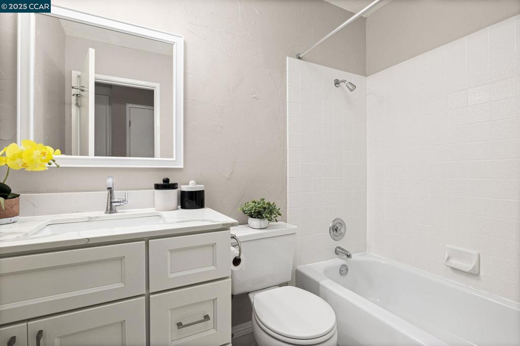 RIDGEVIEW - Residential