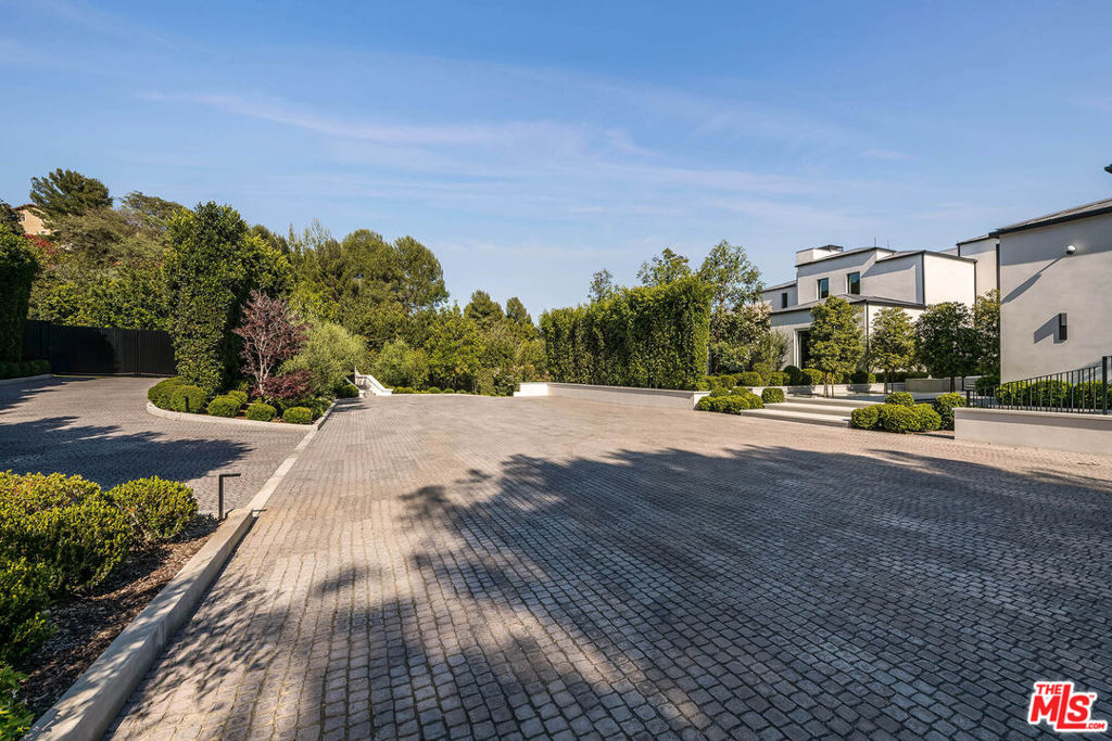 73 Beverly Park Lane