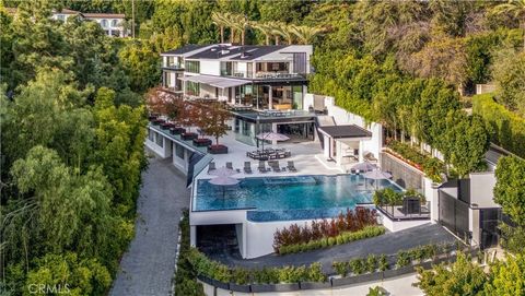 Photo of 677 Nimes Road Rd, Bel Air, CA 90077 (MLS # GD26036583)