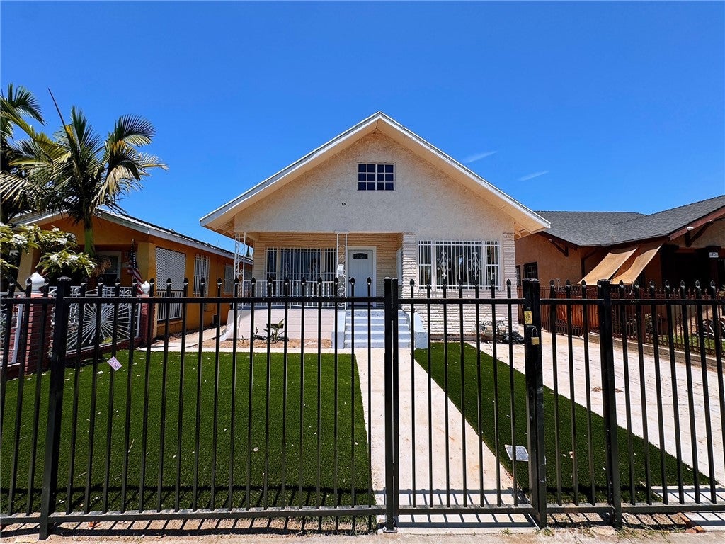 1171 E 60TH Street
