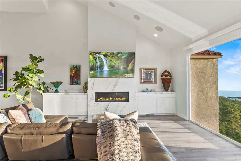 Laguna Sur (LS) - Residential