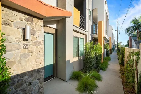 229 Scratch Rd, Covina, CA 91722 - MLS#: TR25217927