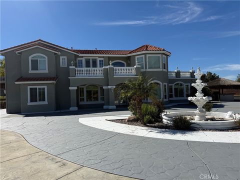 Photo of 27355 Stonehenge Circle, Hemet, CA 92544 (MLS # CV26045660)