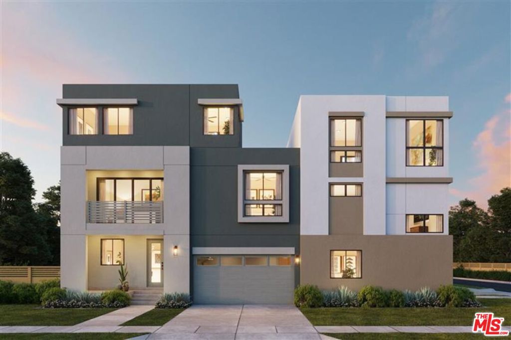 2505 W Berkeley Avenue