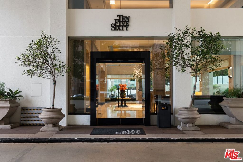 Photo of 10560 Wilshire Boulevard #2003, Los Angeles, CA 90024 (MLS # 26671545)