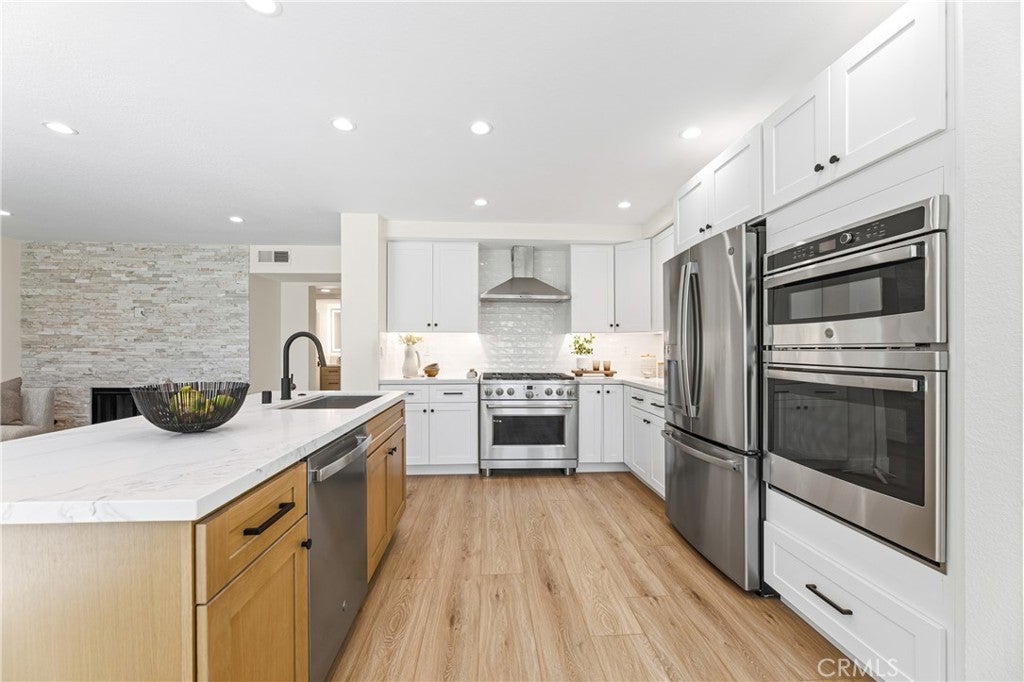 8 Del Rey 17, Irvine CA 92612 - Photo 17