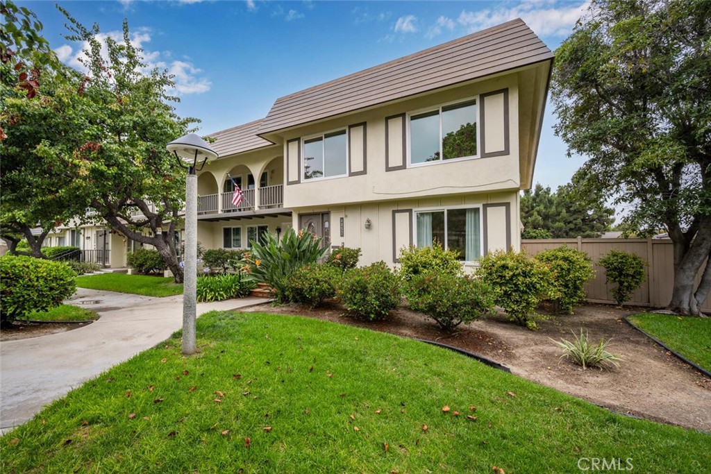 4057 Via Encinas