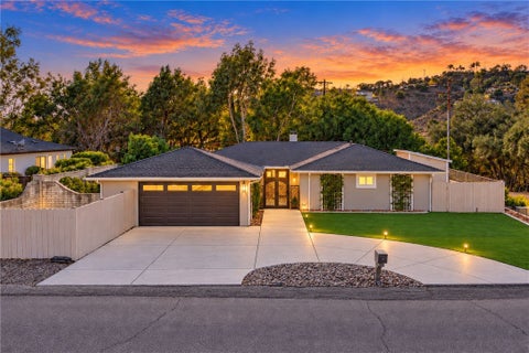 Photo of 3101 Cherrypoint Court, Fallbrook, CA 92028 (MLS # SW26215697)