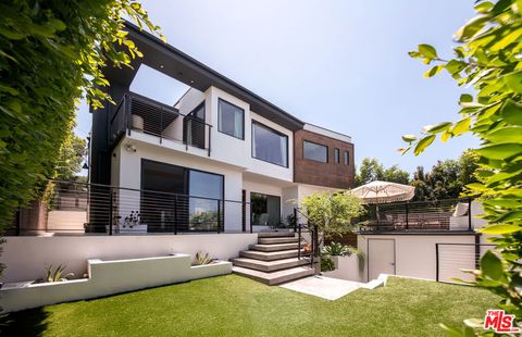 Photo of 3606 Berry Drive, Studio City, CA 91604 (MLS # 26771337)