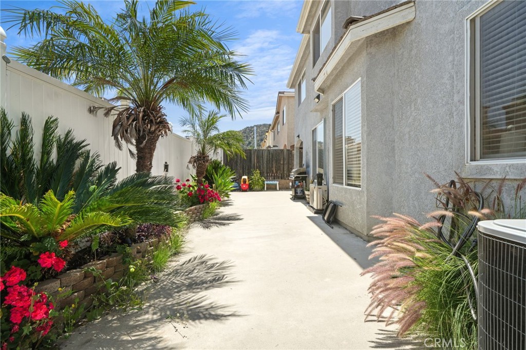 Castaic Oaks (CSTO) - Residential