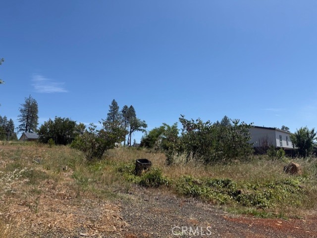 Vacant lot in Paradise priced to sell! This level piece of land is in a great location—perfect for your future home or investment. Don’t miss out on this opportunity to own property in the growing community of Paradise.