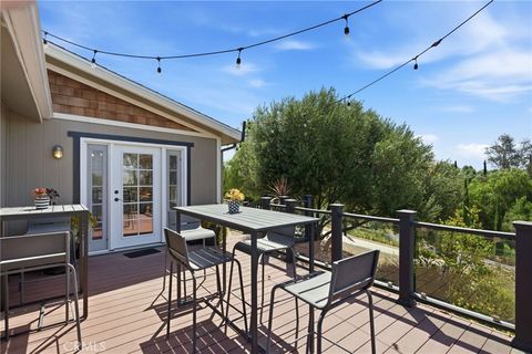 Tiny photo for 41714 Avenida De Anita, Temecula, CA 92592 (MLS # SW26075214)