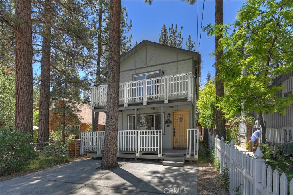 218 E Barker Boulevard