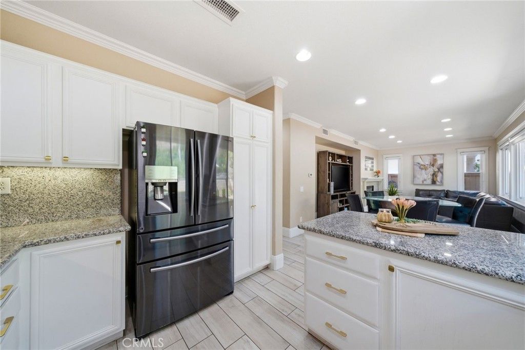 Photo of 51 Radiance Ln, Rancho Santa Margarita, CA 92688 (MLS # OC26069527)