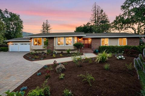 Photo of 14611 Aloha Avenue, Saratoga, CA 95070 (MLS # ML82042109)