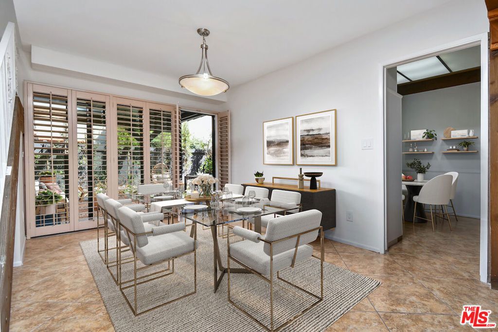 Photo of 10126 Reseda Boulevard #112, Northridge, CA 91324 (MLS # 25583499)