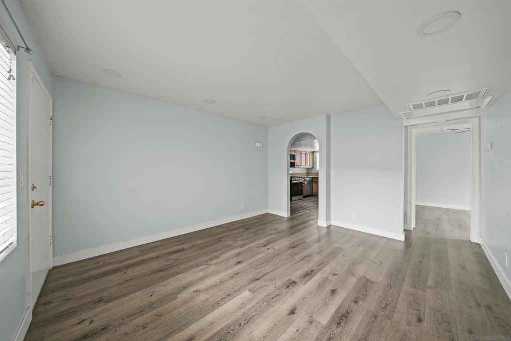 368 Vance St 3-C
