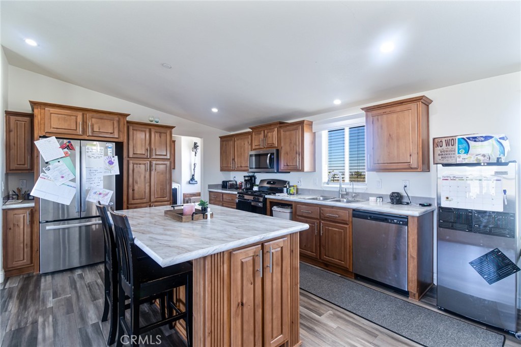 Photo 1 of 19 — 2876 Goss, Phelan, CA 92371