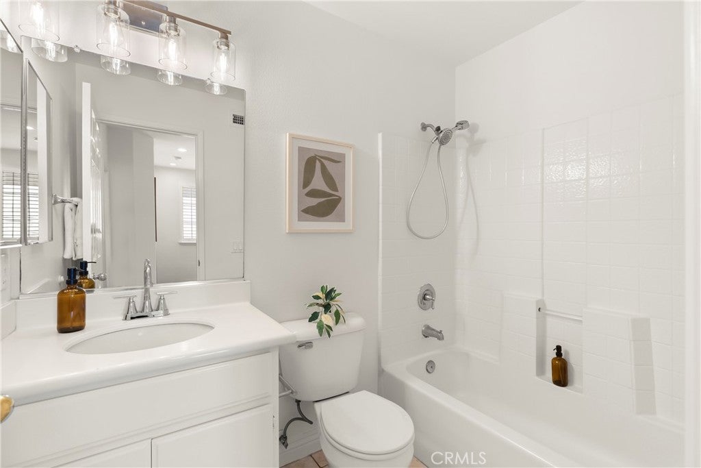 15 Poppyfield, Rancho Santa Margarita CA 92688 - Photo 24