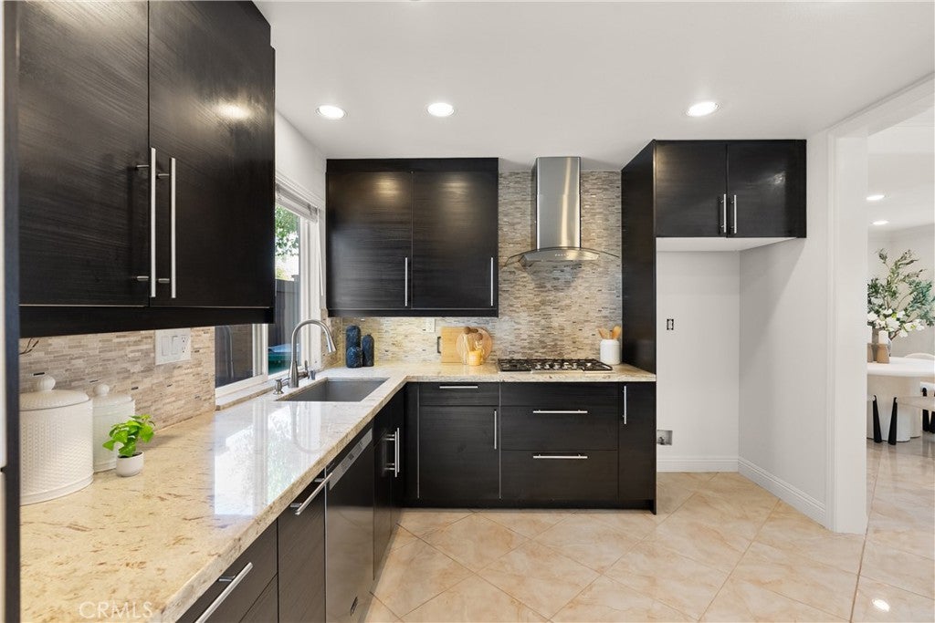 15 Poppyfield, Rancho Santa Margarita CA 92688 - Photo 10