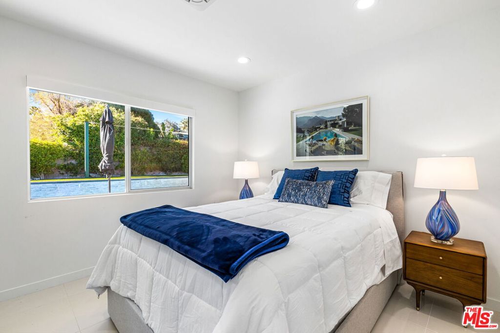 Magnesia Falls Cove - Residential