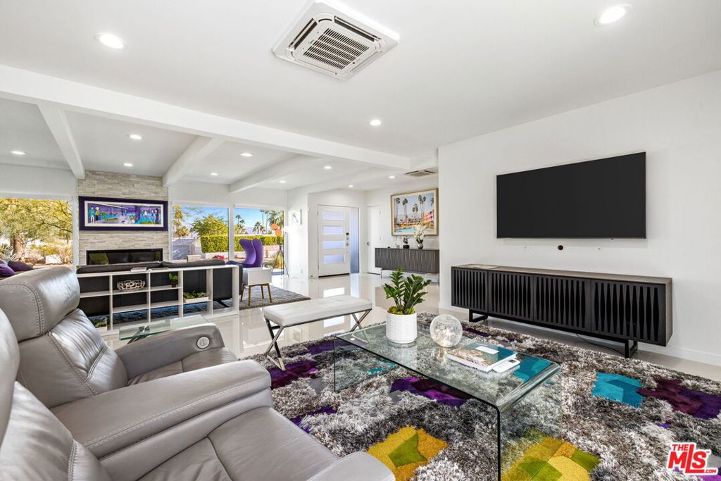 Magnesia Falls Cove - Residential