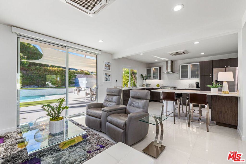 Magnesia Falls Cove - Residential