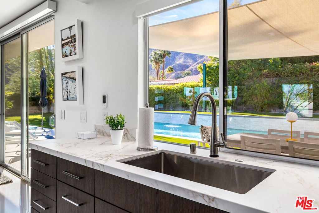 Magnesia Falls Cove - Residential
