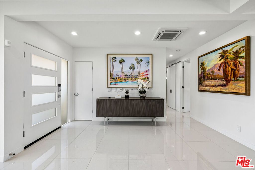 Magnesia Falls Cove - Residential