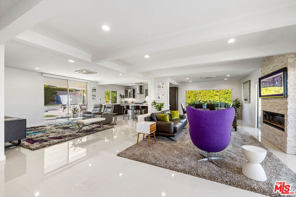 Magnesia Falls Cove - Residential