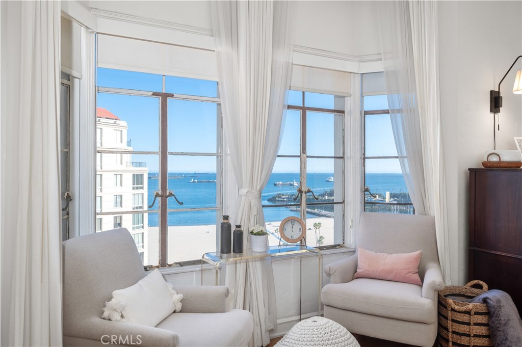 800 E Ocean Boulevard 1405