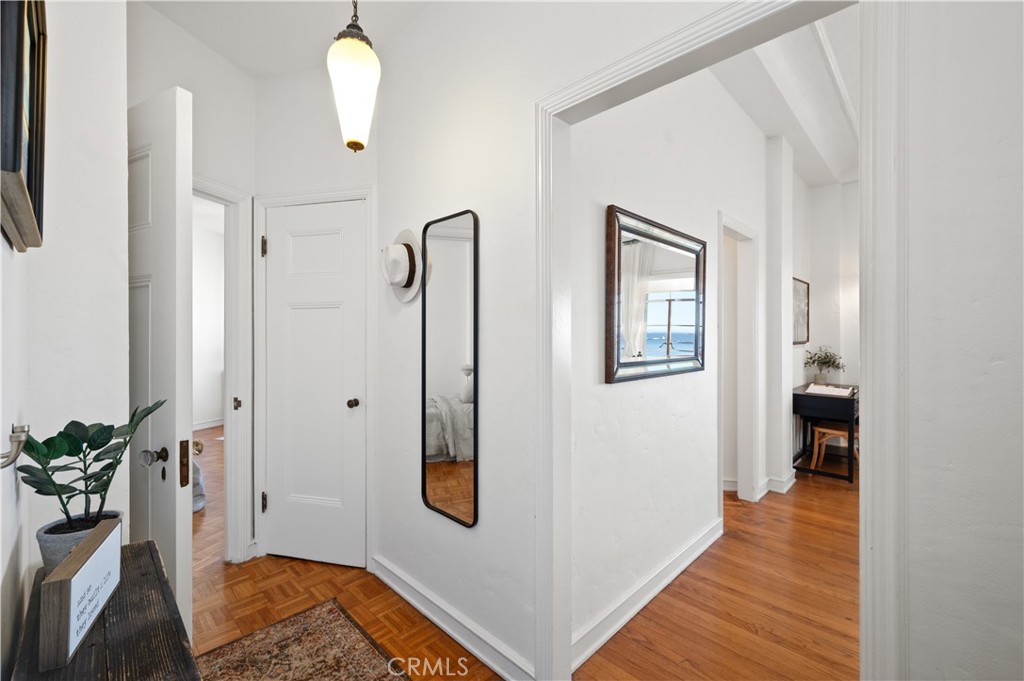 800 E Ocean Boulevard 1405