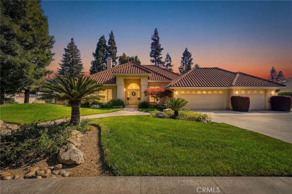 3403 E Vassar Court
