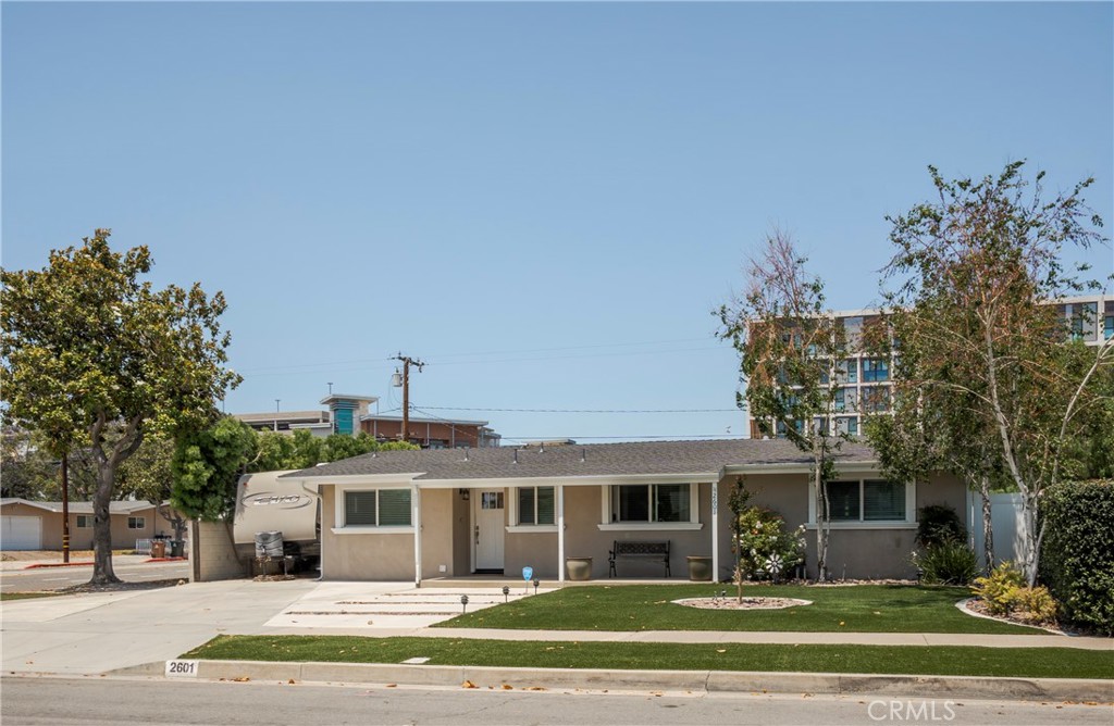 2601 Balfour