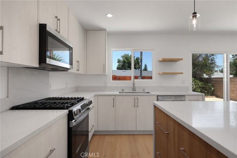 Tiny photo for 7950 Sausalito Avenue, West Hills, CA 91304 (MLS # SR26151148)