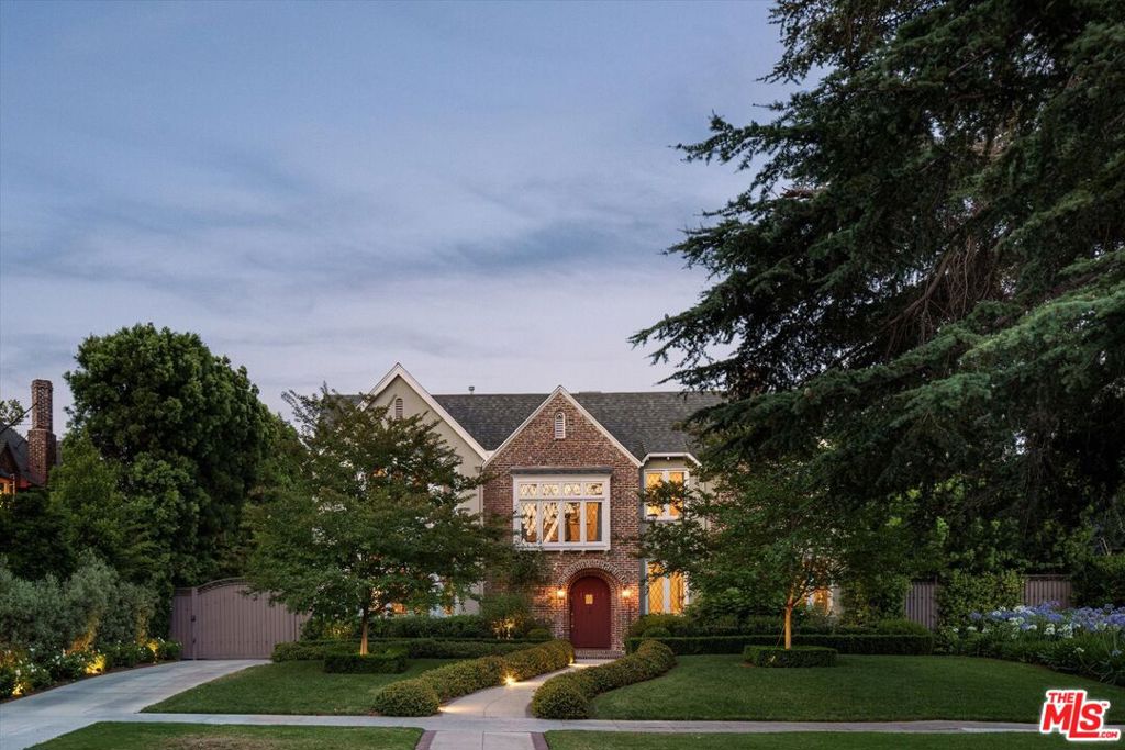 Properties 1 322 Lorraine Boulevard
